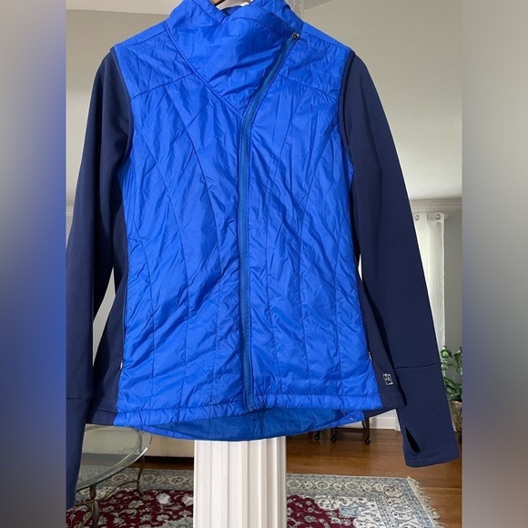 Avalanche Jackets & Blazers - Avalanche women’s two tone blue vest with removable sleeves size large zipper up